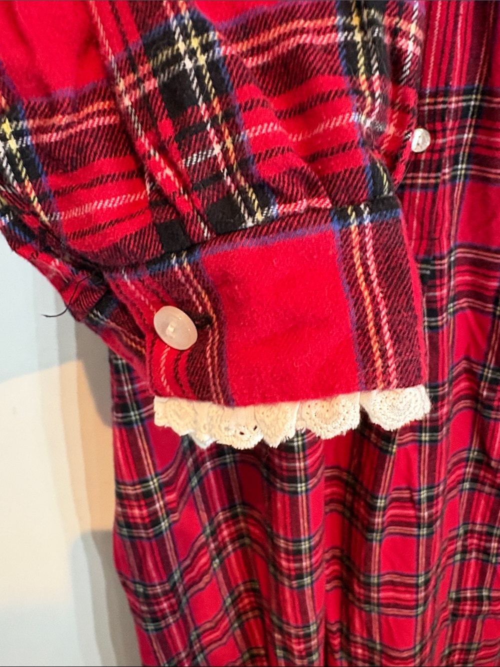 Lanz of Salzburg Red Plaid Flannel Nightgown Medium NWT 100% Cotton Pockets - Picture 8 of 11